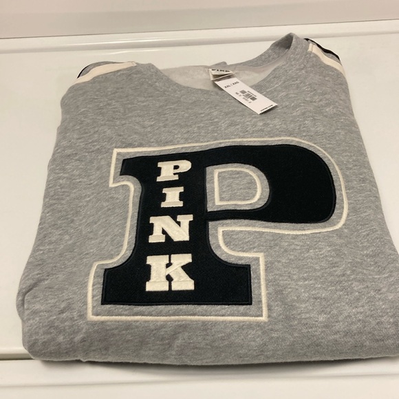 🖤🖤 CLASSIC CREW SWEATSHIRT 🖤🖤 - Picture 1 of 5